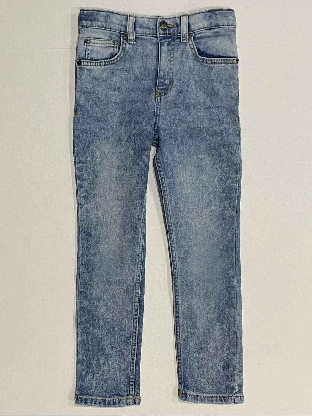 Cat & Jack Boys' Light Wash Super Stretch  Jeans Size 6